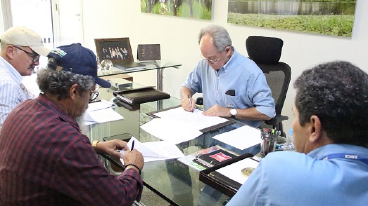 ABCZ renova convênio para execução do Pró-Genética na Paraíba