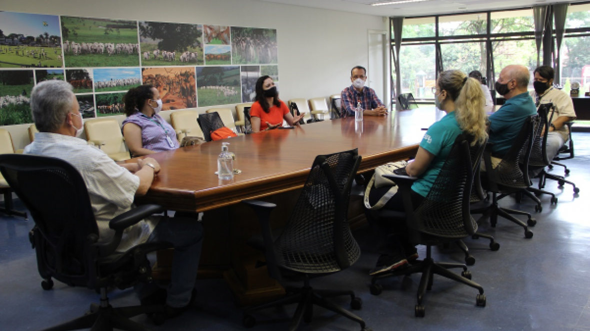 ABCZ recebe visita de consultora do projeto Geoparque Uberaba