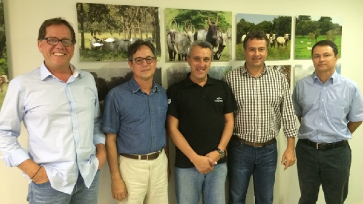 ABCZ e New Holland avaliam início de parceria em 2015