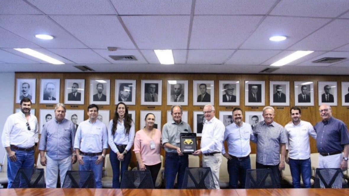 ABCZ recebe homenagem de CRV Lagoa por primeiro centenário