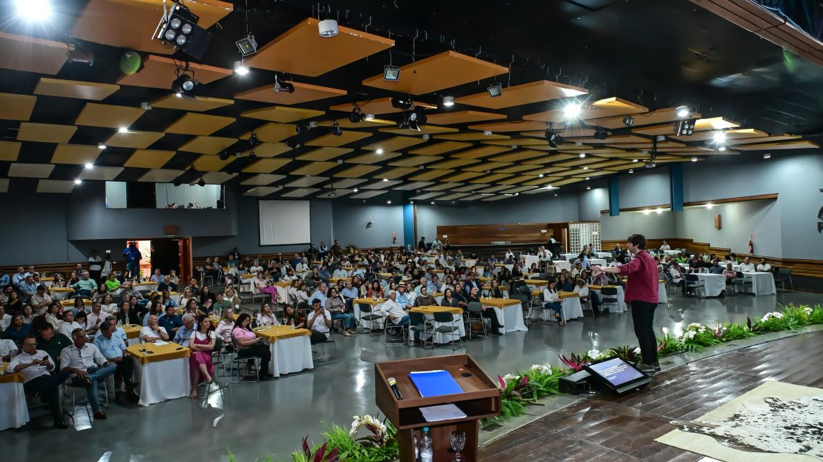 ABCZ Mulher promove encontro com Caio Coppolla durante a 18ª ExpoGenética