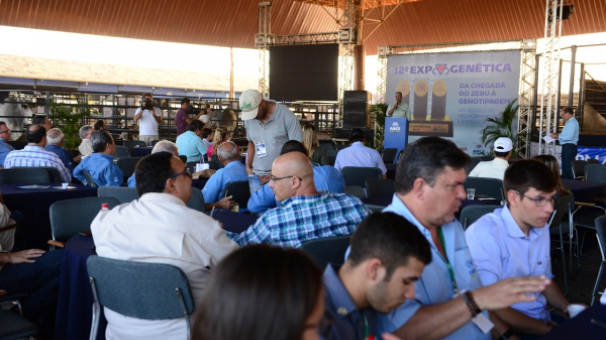 Resultados do ?6º Concurso Leiteiro de Fazenda? são divulgados na ExpoGenética