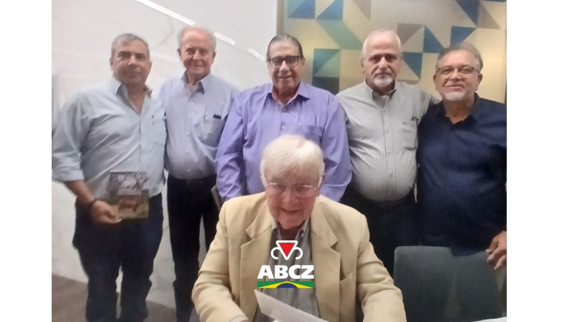 ABCZ participa de lançamento da terceira edição do livro “Sindi Gado Vermelho para o Semiárido”