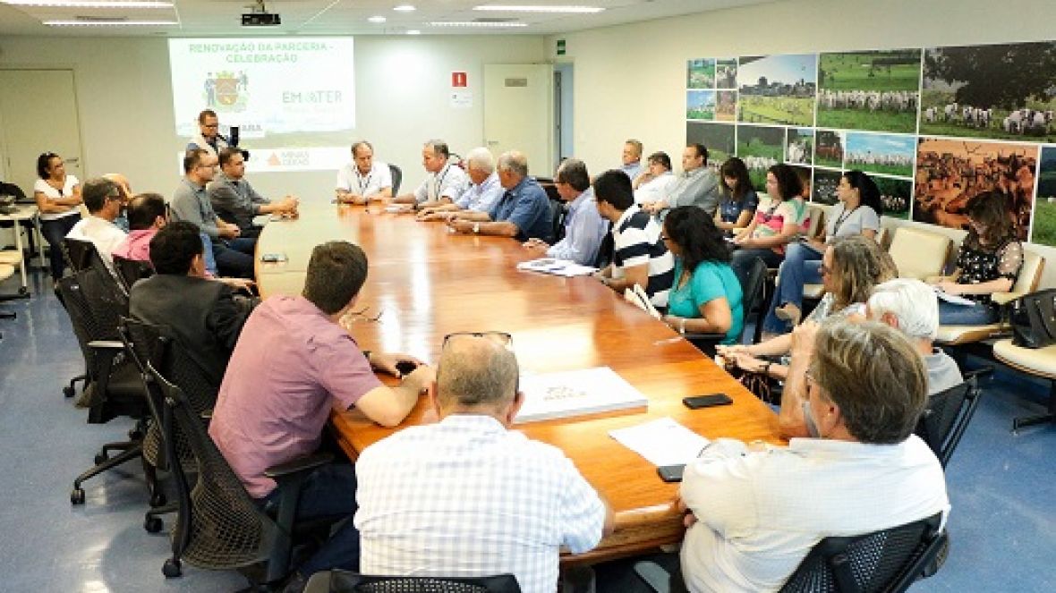 Encontro reafirma parceria que beneficia os produtores rurais
