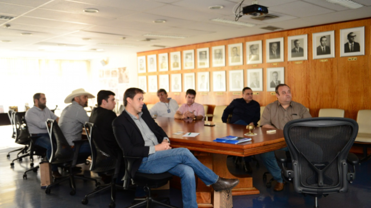 Ampliação do Pró-Genética em GO é debatida durante ExpoGenética