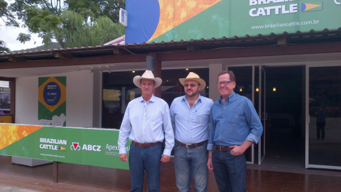 ABCZ e FAZU firmam acordos durante Feira do México 