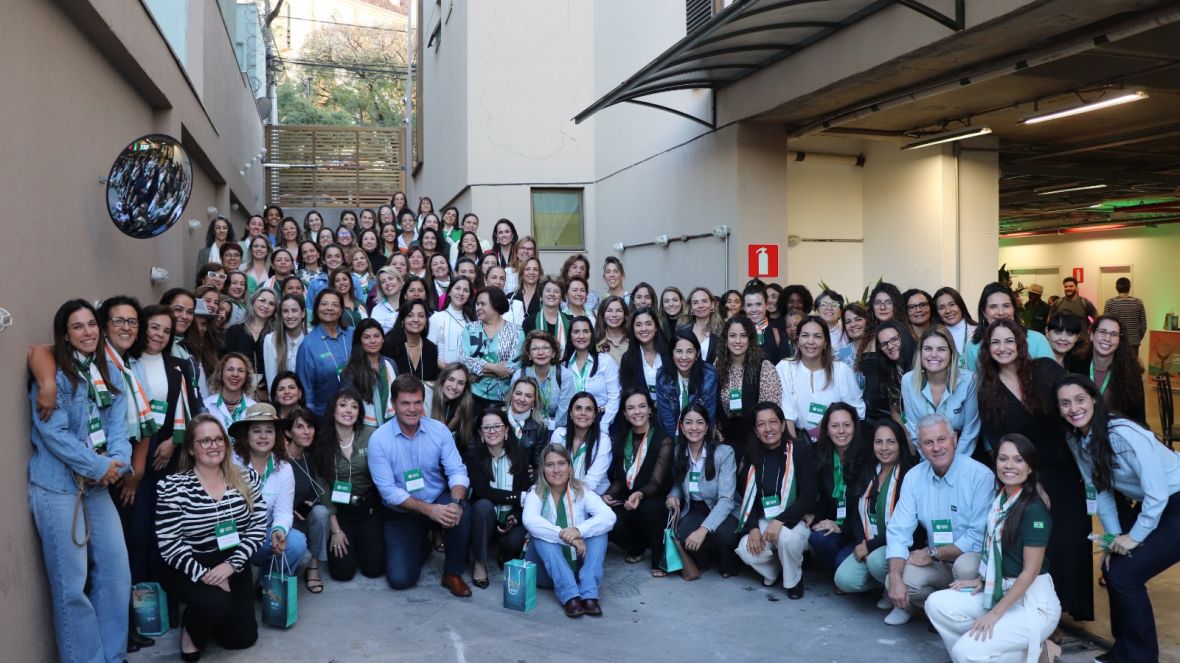 ABCZ participa do Encontro das Líderes do Agro Mineiro e compartilha experiências com os projetos educacionais ‘Zebu na Escola’ e ‘Turma do Zebuzinho’