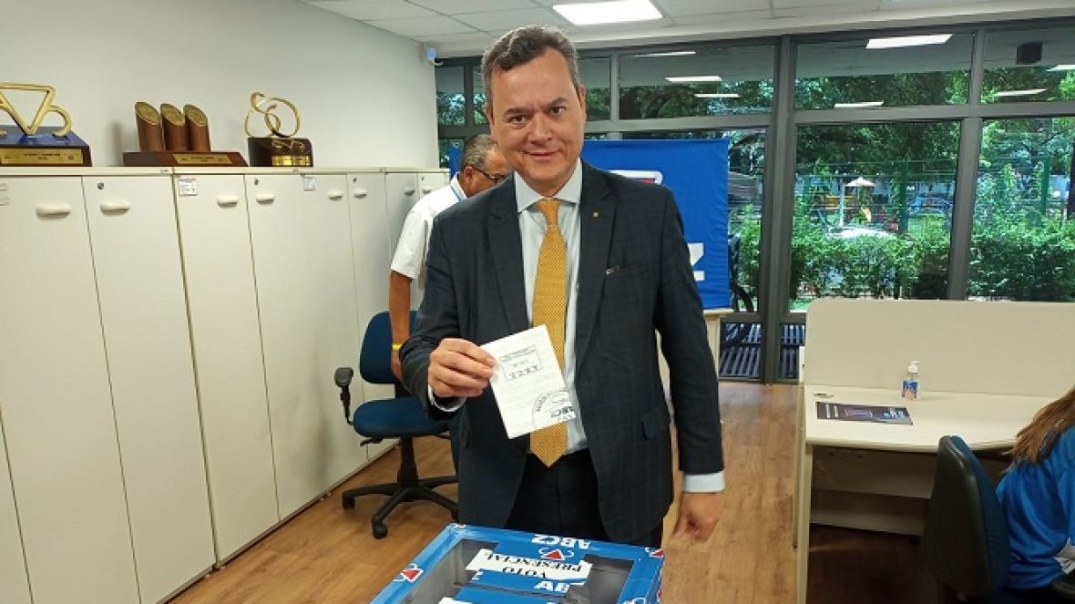 Presidente do Banco do Brasil participa das eleições da ABCZ
