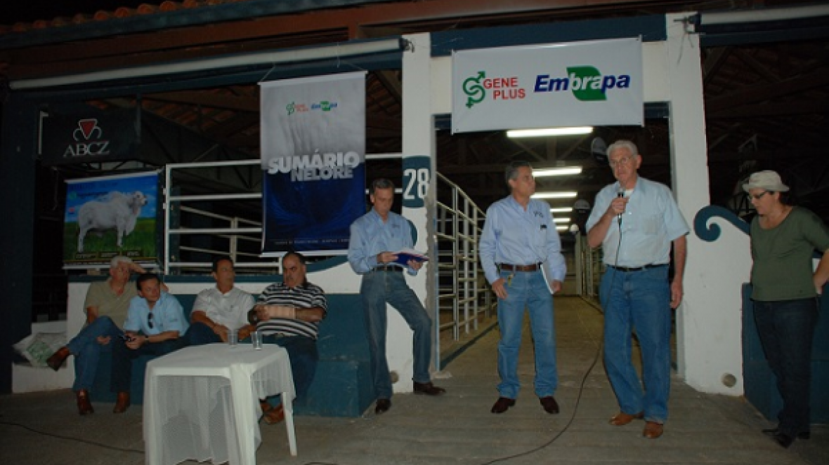 Geneplus lança Sumário de Touros 2015 na ExpoGenética