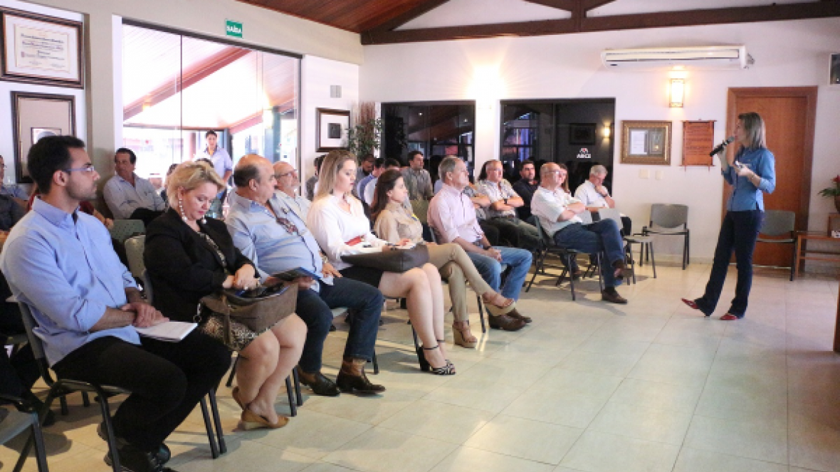 Brazilian Cattle apresenta projeto 2017-2019 para associados