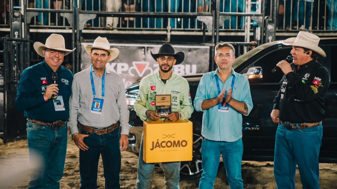 Peão de Uberaba vence etapa do campeonato de montarias realizada na Expozebu Rodeo Shows