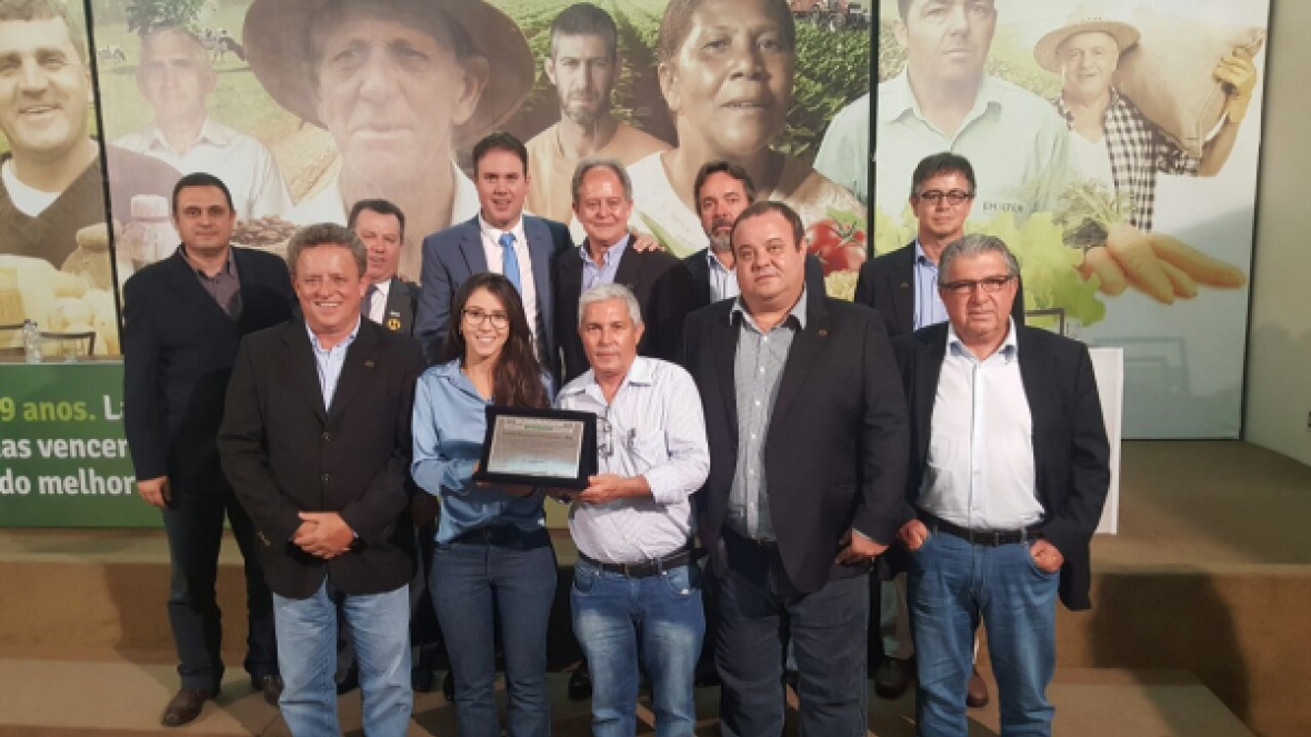 ABCZ é homenageada durante aniversário de 69 anos da Emater