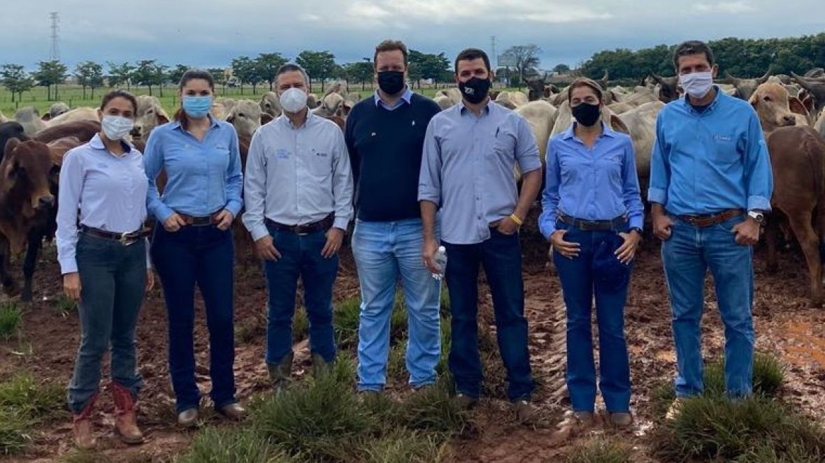 Equipe da Melhora + Consultoria Genética visita a ABCZ