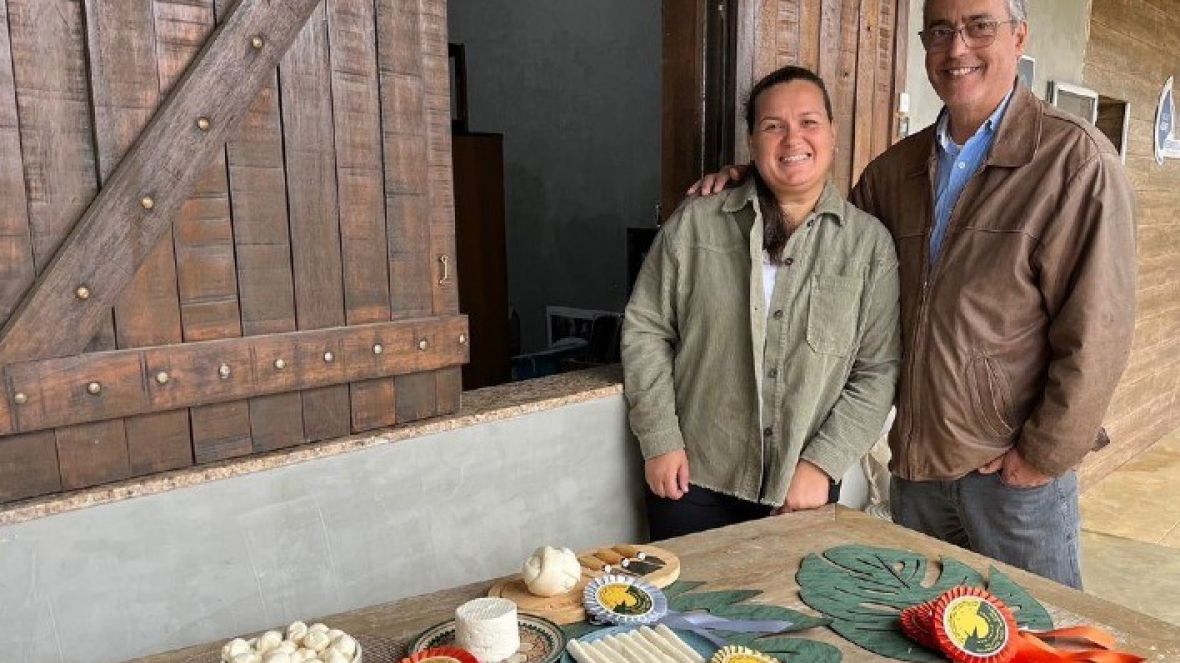 Com selo Leite de Zebu da ABCZ, Estância Silvania receberá missão técnica durante Mundial do Queijo do Brasil 2024