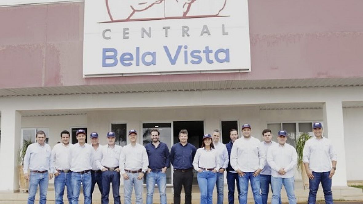 Membros da equipe Técnica e de Fomento da ABCZ visitam a Central Bela Vista em Botucatu (SP)