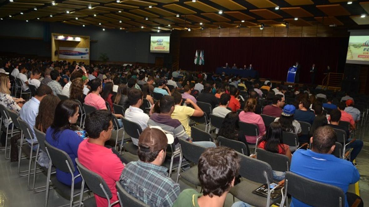 Fórum Latino-Americano do Agronegócio Sustentável é aberto com grande público