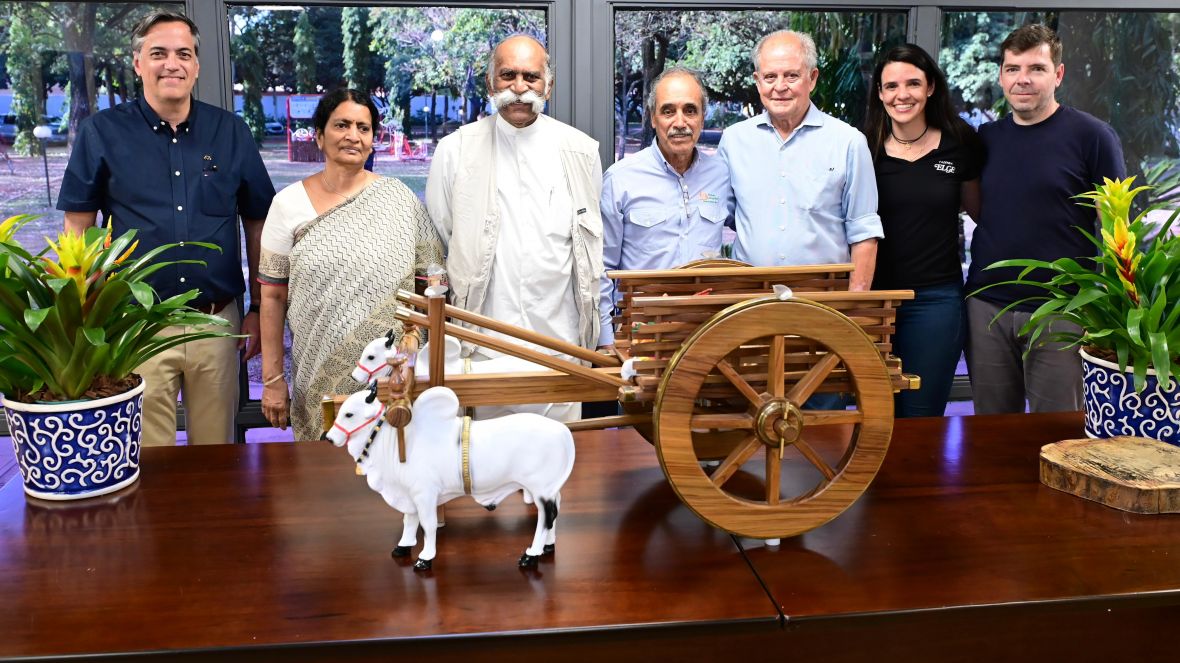 18ª ExpoGenética recebe visita do empresário indiano Mullapudi Narendranath