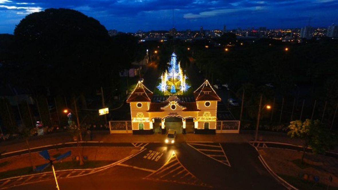 ?Natal no Parque? será inaugurado nesta quinta-feira (14)