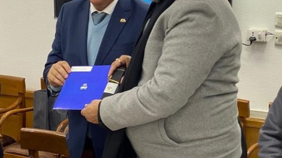 Em visita à Índia, presidente da ABCZ convida membros do governo para ExpoZebu 2020