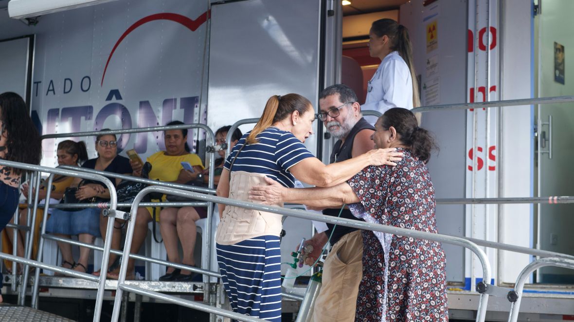 Com apoio do Zebu do Bem, Carreta da Saúde leva atendimento à uberabenses no Parque Fernando Costa