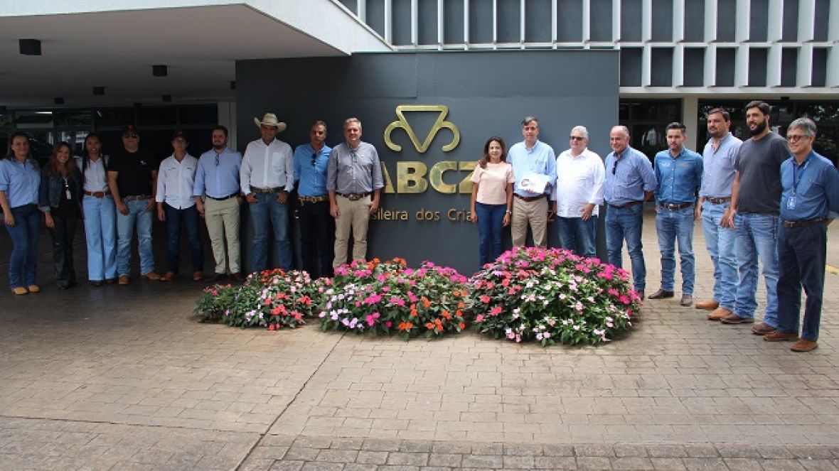ABCZ recebe lideranças de associações de cavalos e muares