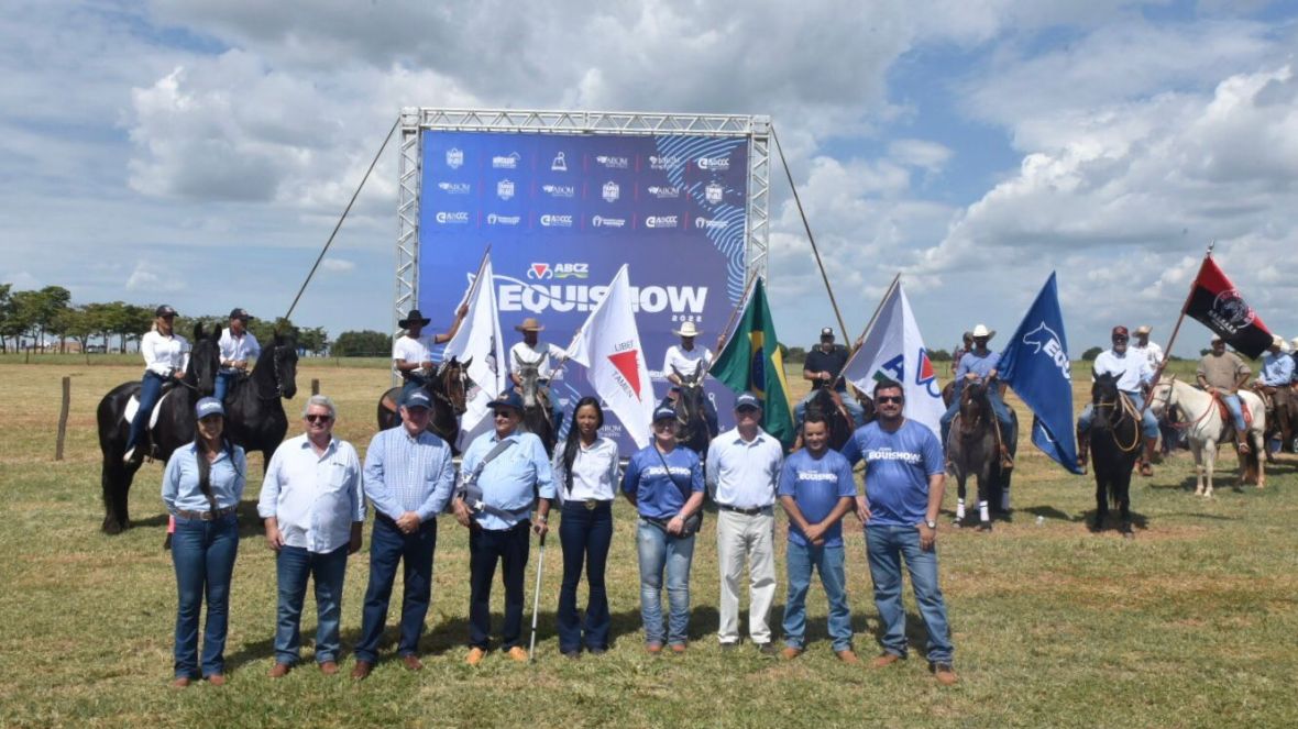 ExpoZebu 2022: Abertura oficial da Equishow recebe várias comitivas