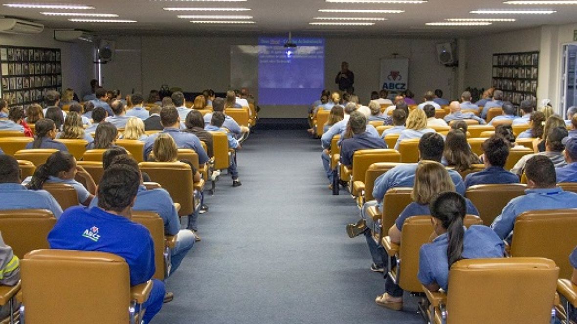 Juiz de Direito participa de capacitação de Compliance da equipe ABCZ