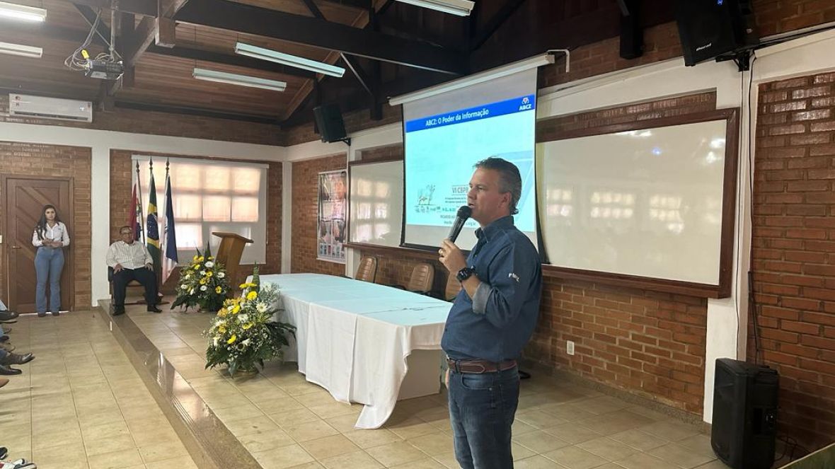 Produtos e serviços disponibilizados pela ABCZ são destaques durante Congresso Brasileiro de Pecuária Bovina, em Vila Velha (ES)