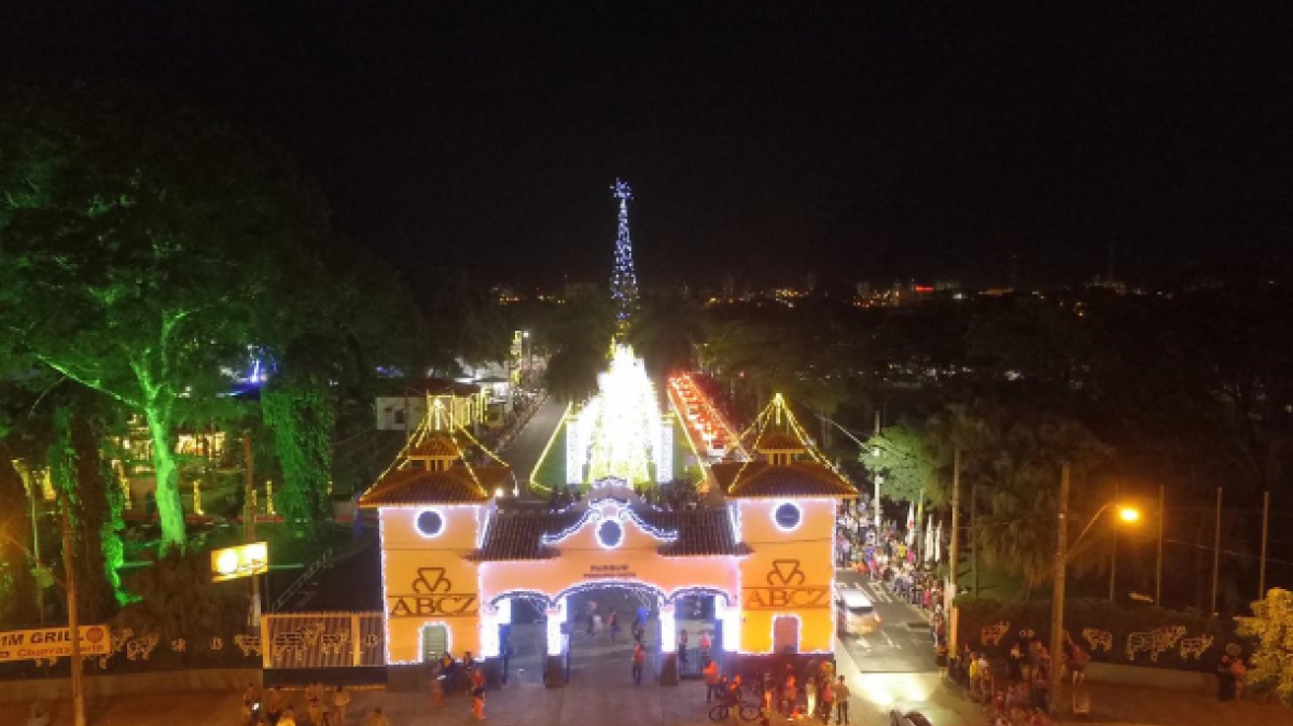 Mais de 19 mil pessoas acompanham primeira noite de ?Natal no Parque 2019?