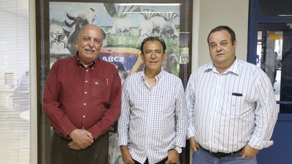 Deputado eleito por Uberaba visita a ABCZ