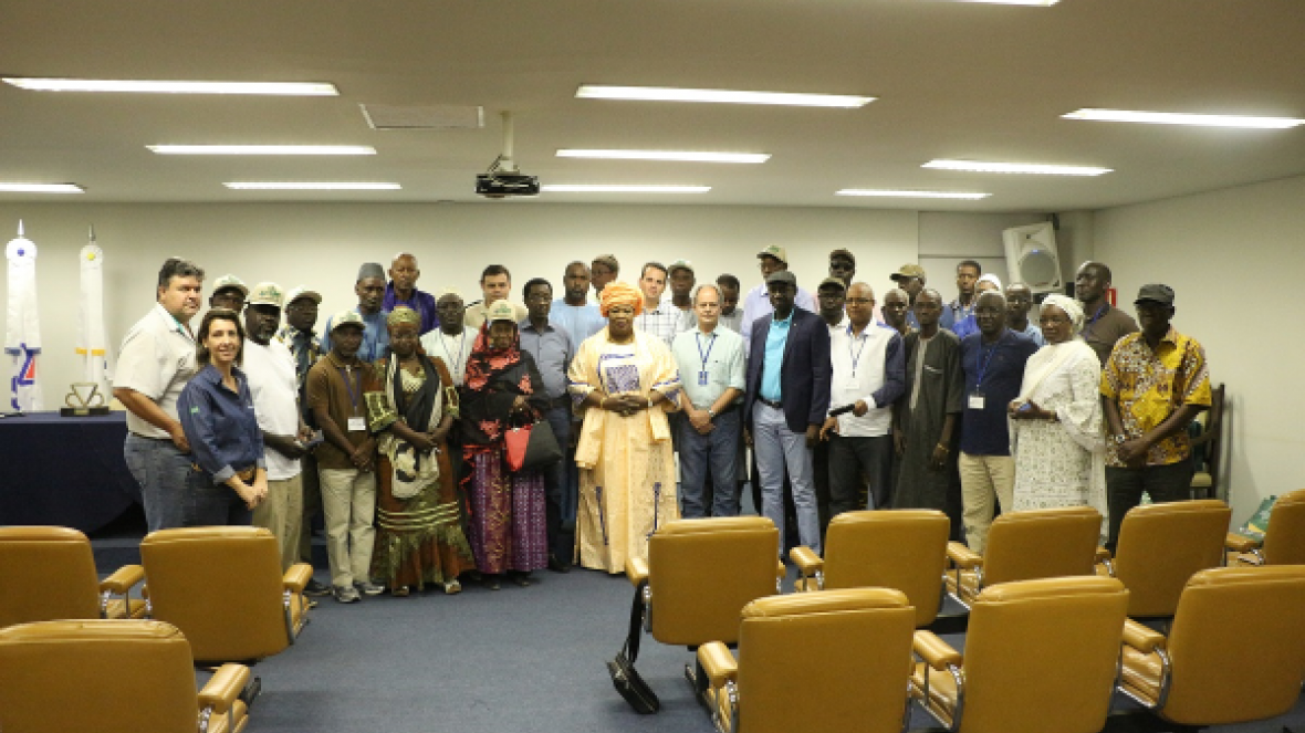 Comitiva do governo senegalês visita ABCZ