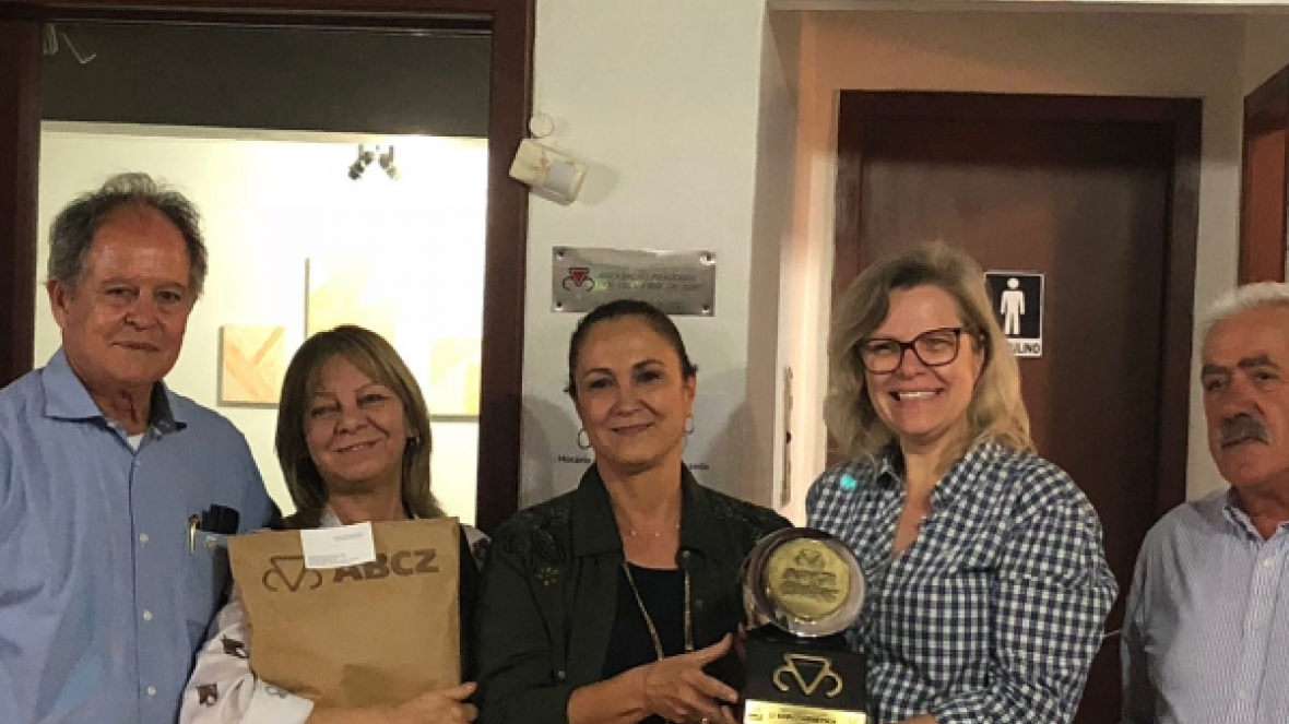 Presidente da 'ABCZ Mulher' se reúne com lideranças femininas na Expointer