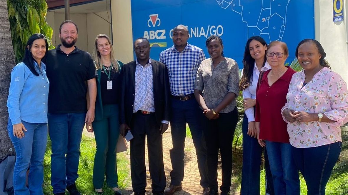 Escritório Técnico Regional da ABCZ em Goiânia recebe visita de comitiva de veterinários do Quênia