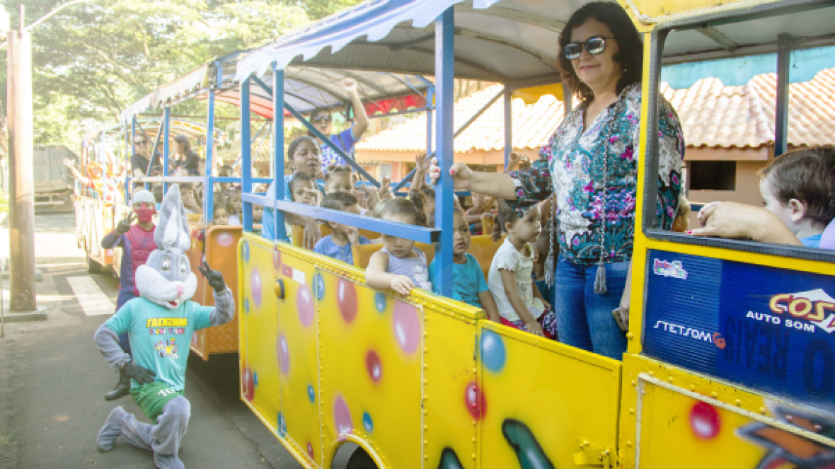Crianças de creche comunitária visitam Parque Fernando Costa