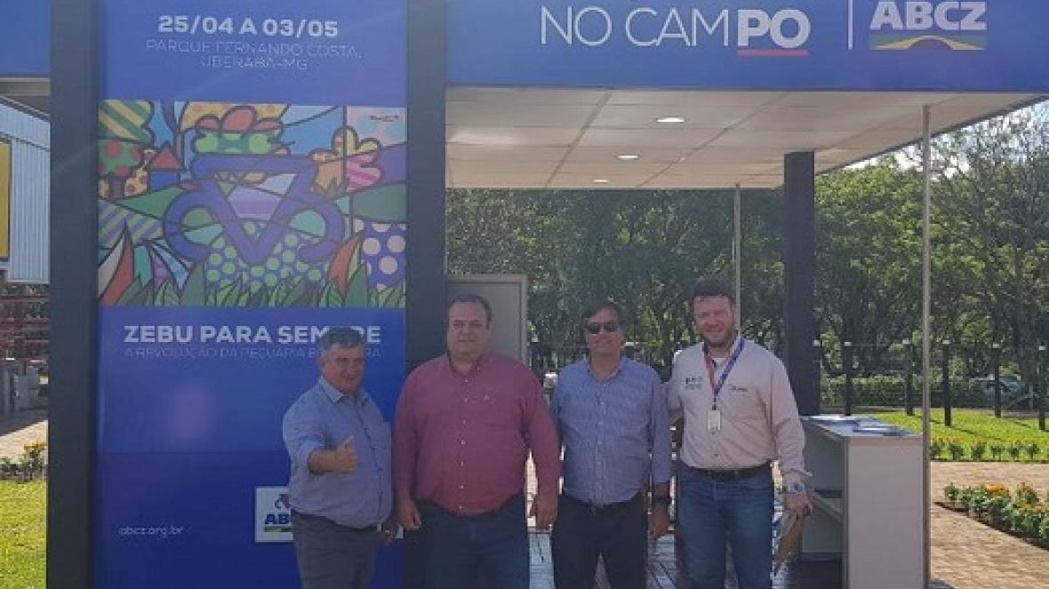Diretores da ABCZ participam de Show Rural Coopavel