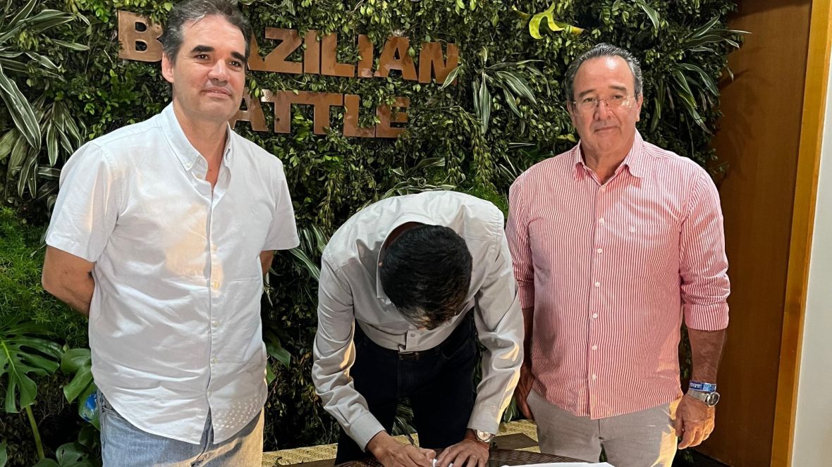 Fazu e CINACRUZ firmam acordo para concessão de descontos a estudantes bolivianos