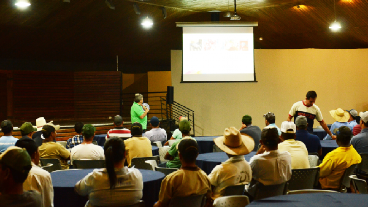  Residencial ABCZ, recepção e premiações valorizam tratadores na ExpoZebu 2017