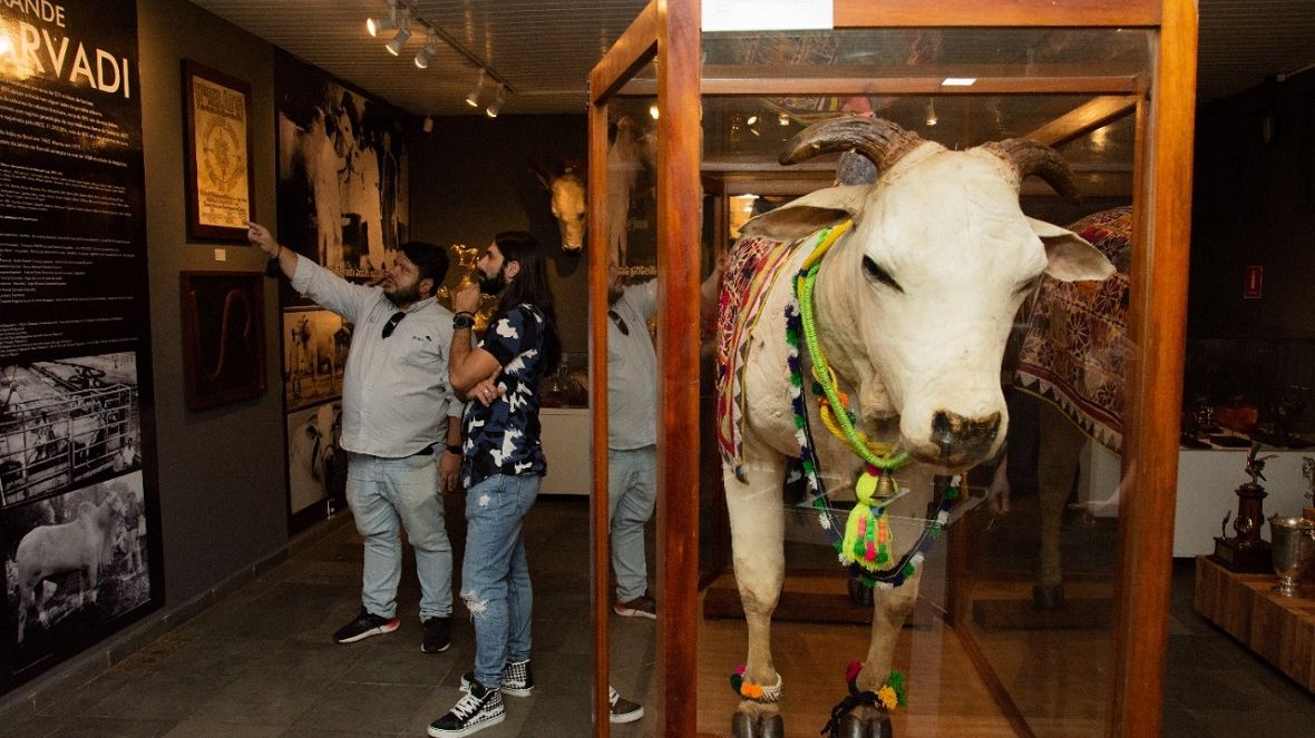 ABCZ recebe visita do ator Rafael Custódio