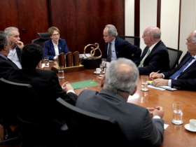 Presidente da ABCZ e Ministra Tereza Cristina discutem projetos para pecuária em Brasília