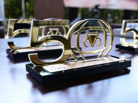 Fazu homenageia egressos Protagonistas do Leite durante ExpoLeite