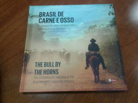 ABIEC lança livro com a história da indústria brasileira de carne bovina 