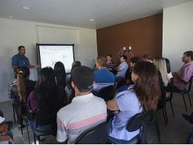 Criadores de Alagoas participam de curso e reunião com diretor da ABCZ