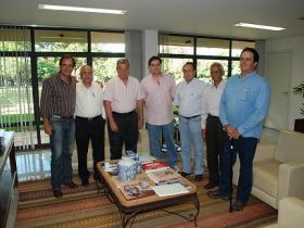 Interessados no zebu brasileiro, indianos visitam a ABCZ