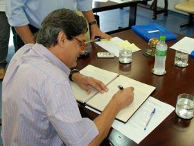 Tonico Carvalho toma posse como diretor da ABCZ