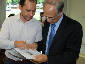 FAZU apresenta projeto de Biofábrica à Ministro da Agricultura 