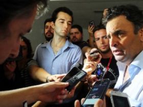 Pré-candidato Aécio Neves visita hoje a ExpoZebu