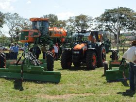 Exposições práticas e debates no 1º dia de ExpoZebu Dinâmica