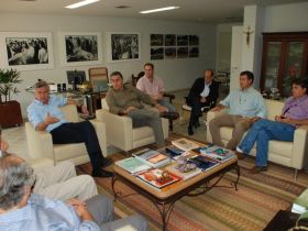 Candidato ao Senado Ronaldo Caiado visita a ABCZ