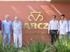 Jornalista César Pereira Vanucci visita ABCZ