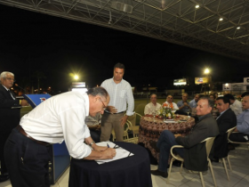 Geraldo Alckmin assina parceria com a ABCZ para pesquisas sobre o zebu em SP